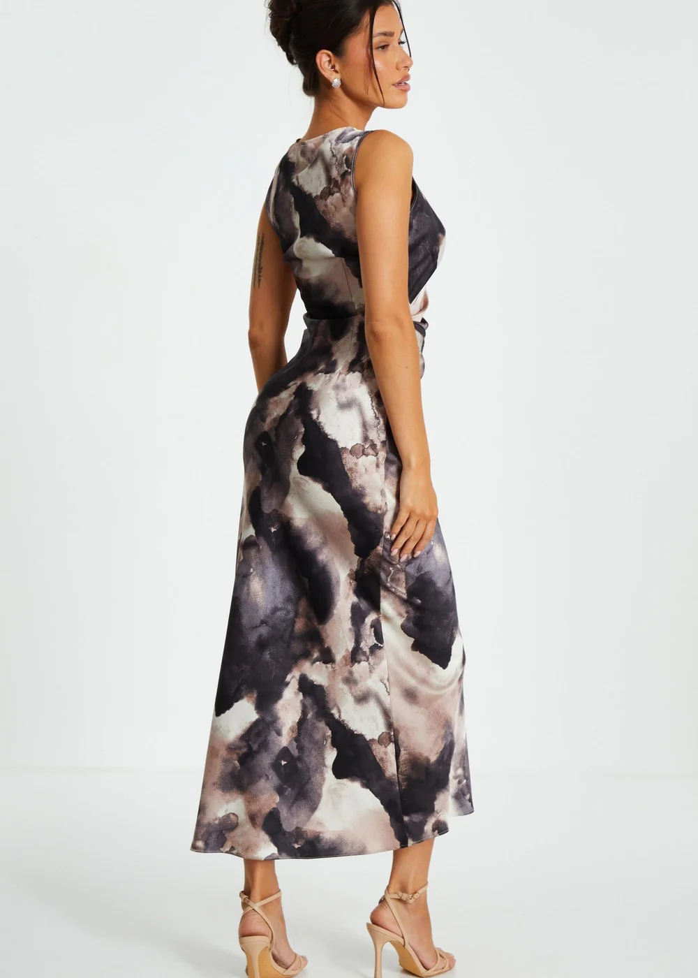 Quiz Black Marble Print Satin Ruched Midaxi Dress - 8 Image 2