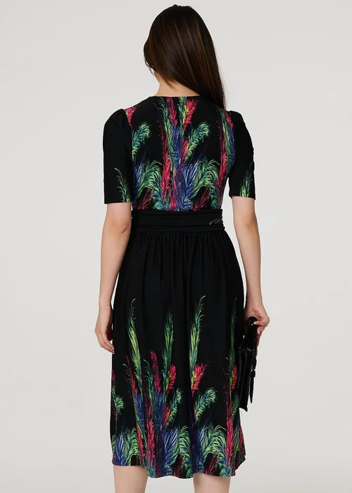 Izabel London Green Feather Print Faux Wrap Front Midi Dress - 8 Image 3