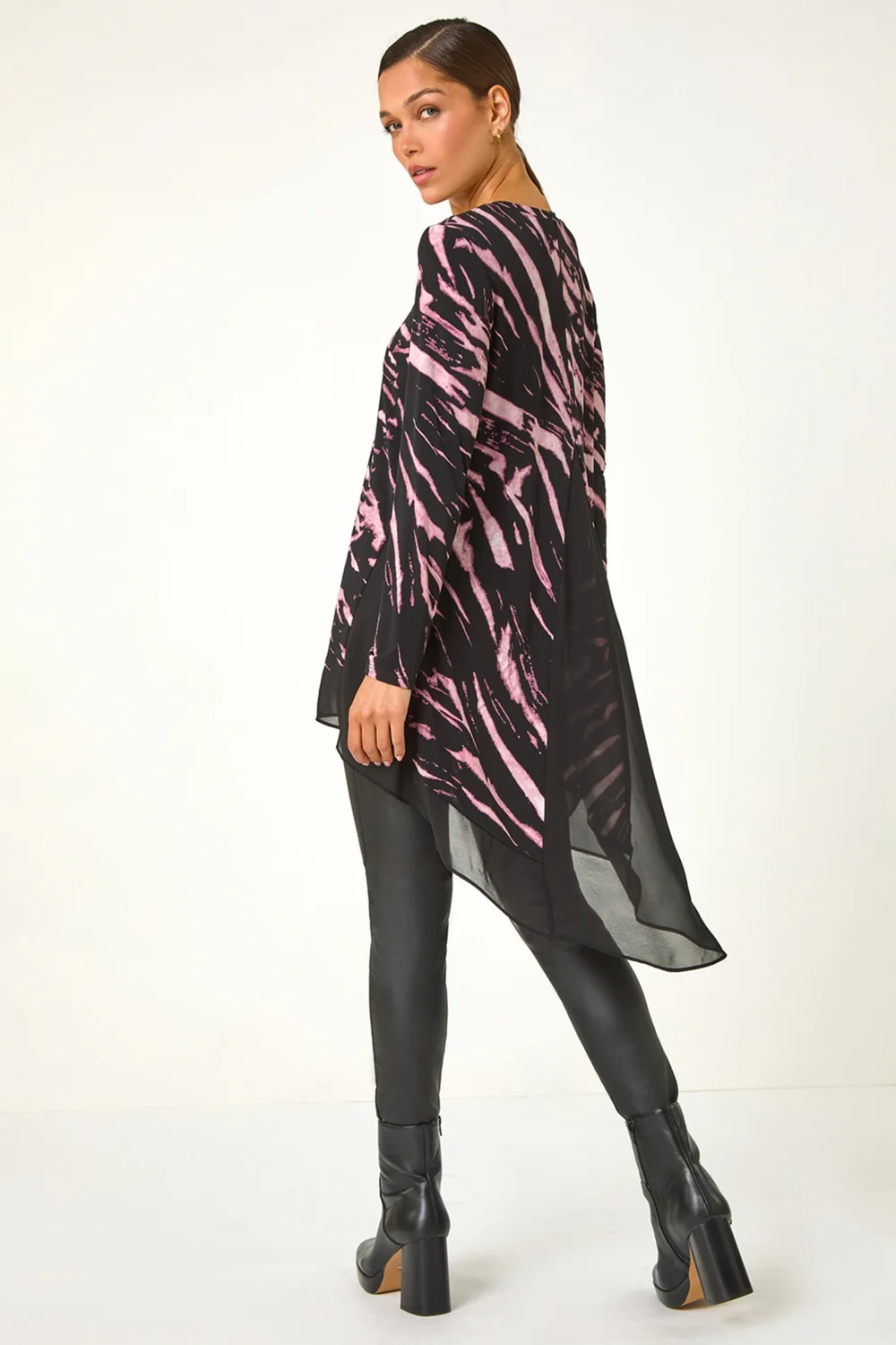 Roman Pink Abstract Print Chiffon Hem Tunic Top - Size 24 Image 3