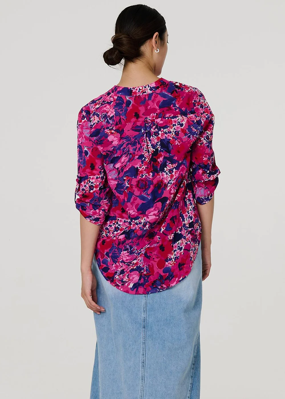 Izabel London Pink Floral 3/4 Sleeve Collarless Blouse - Size 18 Image 2