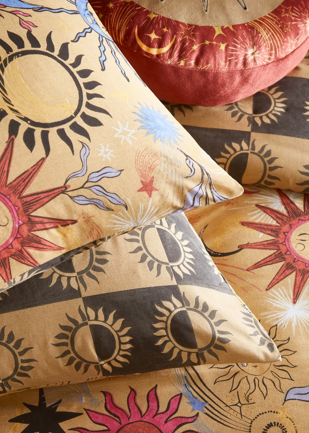 furn. Gold Ethereal Star Reversible Duvet Cover Set - Single Image 3