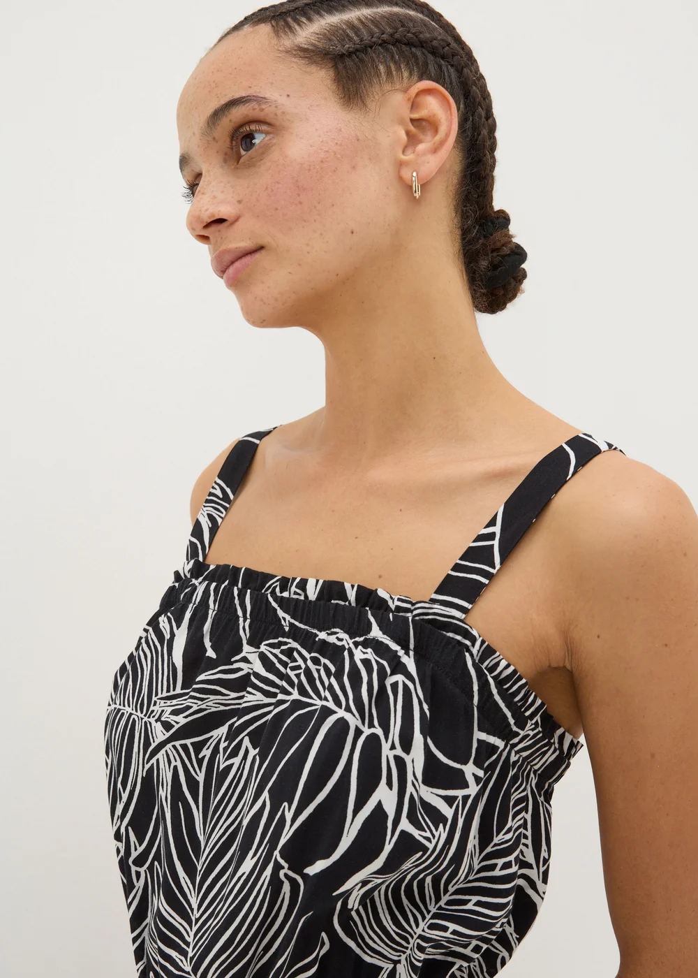 Black Leaf Print Playsuit - 8 Image 3