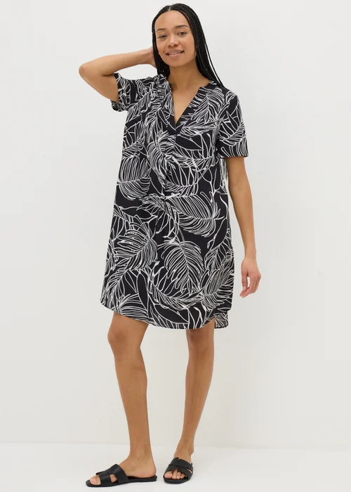 Black Leaf Popover Tunic - 8 Image 1