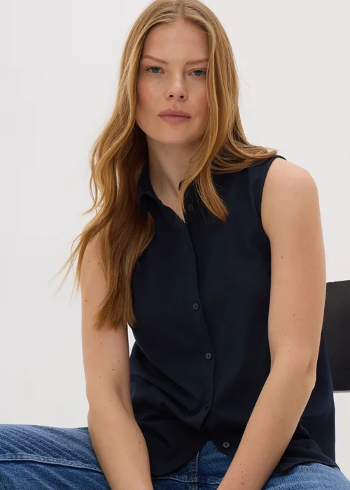 Navy Sleeveless Shirt - 8 Image 1