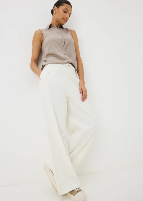 Stone Sleeveless Shirt - 8 Image 1