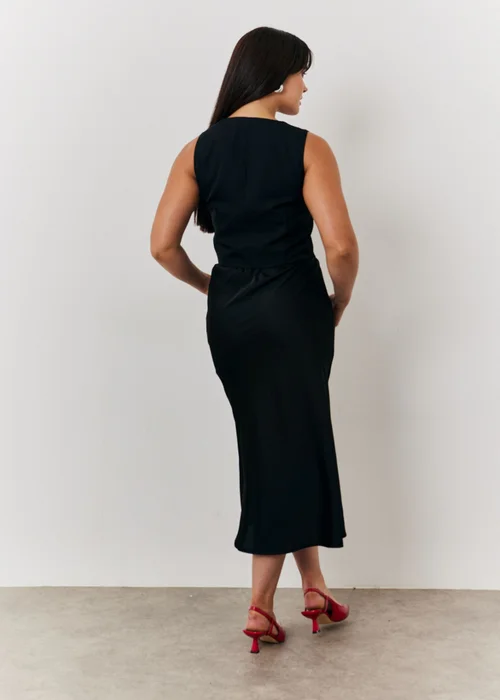 In The Style Black Satin Midi Skirt - 8 Image 3