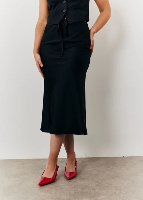 In The Style Black Satin Midi Skirt - 8 Image 2