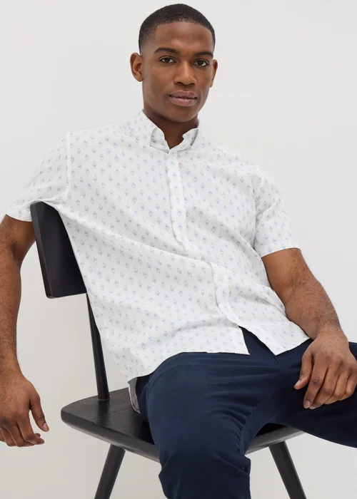 White Geometric Short Sleeve Shirt - S Image 1