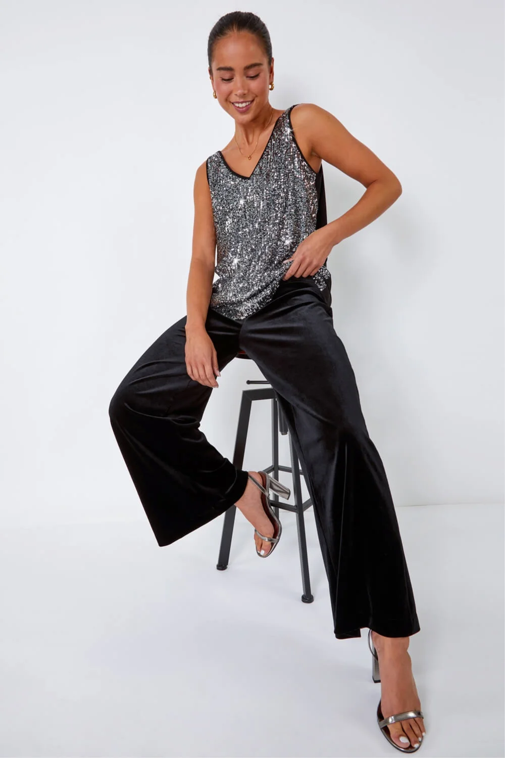 Roman Black Petite Wide Leg Velvet Stretch Trouser - 8 Image 2