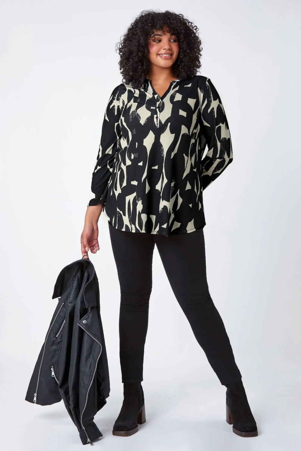 Roman Black Curve Abstract Print V-Neck Jersey Top - Size 20 Image 4