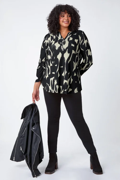 Roman Black Curve Abstract Print V-Neck Jersey Top - Size 20 Image 4