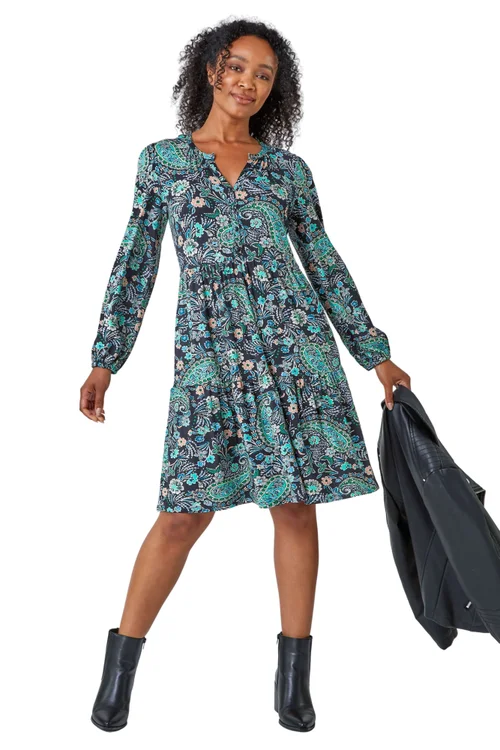 Roman Black Petite Paisley Tiered Stretch Dress - 6 Image 1