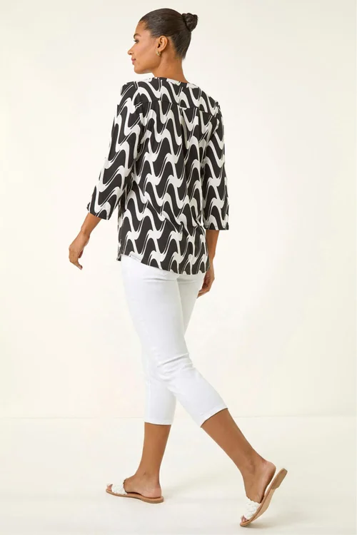Roman Black Geometric Print Stretch Blouse - 10 Image 3