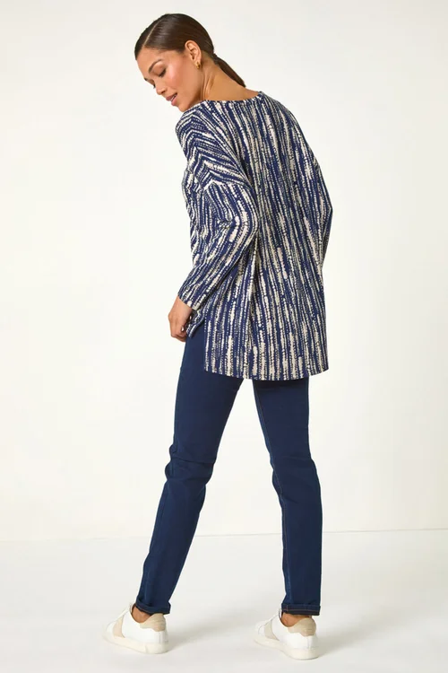 Roman Navy Abstract Print V-Neck Tunic Stretch Top - Size 18 Image 3