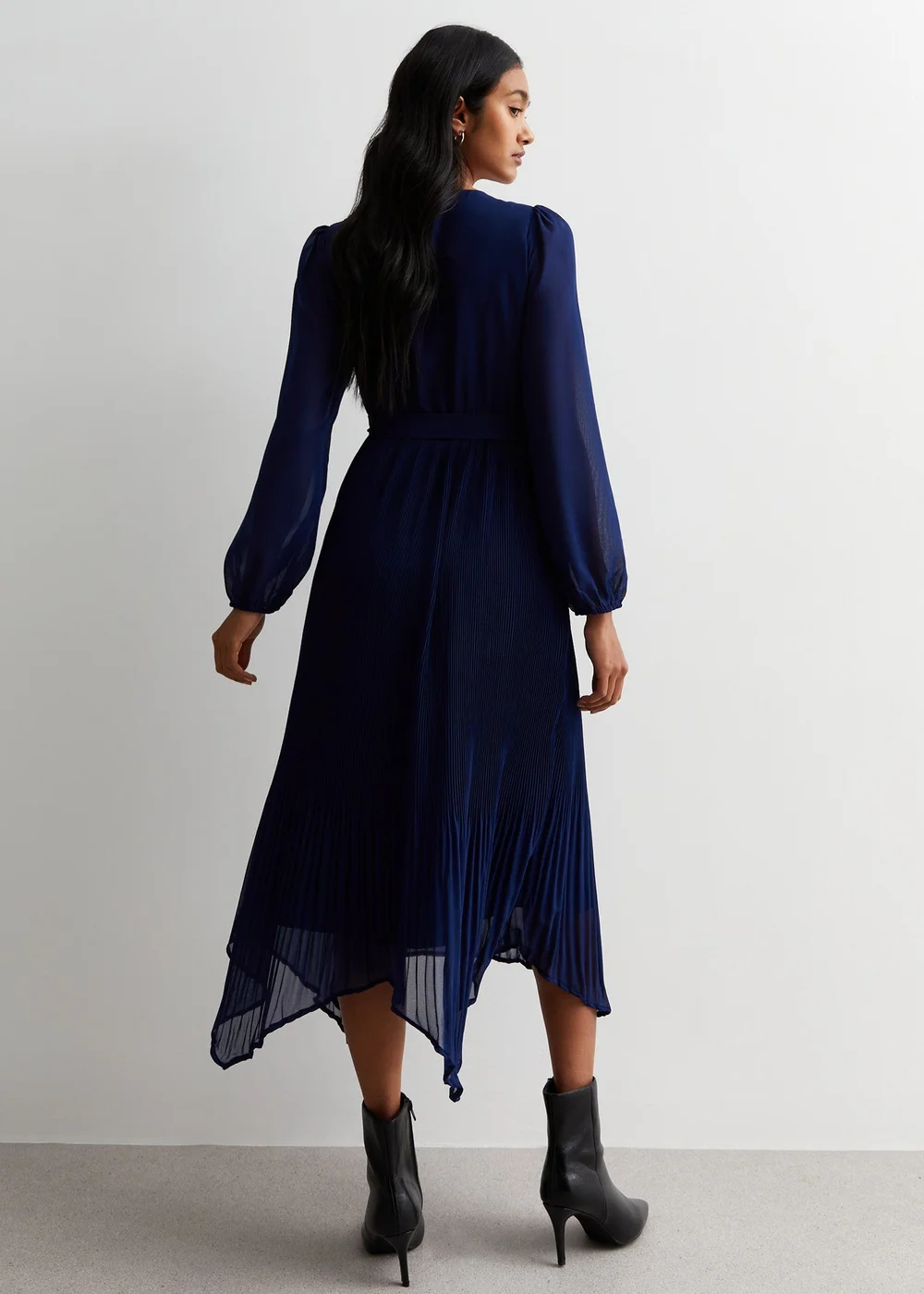 Gini London Navy Pleated Hanky Hem Wrap Midi Dress - Size 8 Image 2