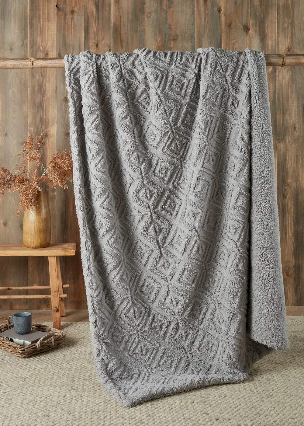 Fusion Snug Romo Grey Pinsonic Fleece Throw (130x180cm) - 130 x 180cm Image 1