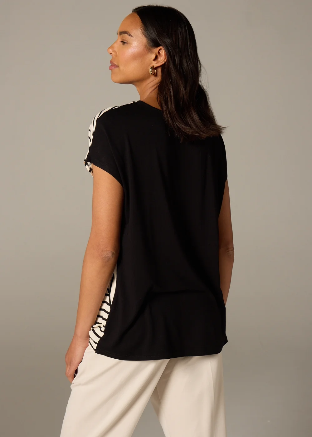 Et Vous Geo Stripe Front Jersey Back T-Shirt - 8 Image 2