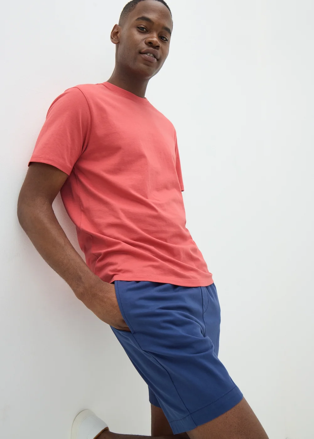 Coral Essential Crew Neck T-Shirt - XS Image 2