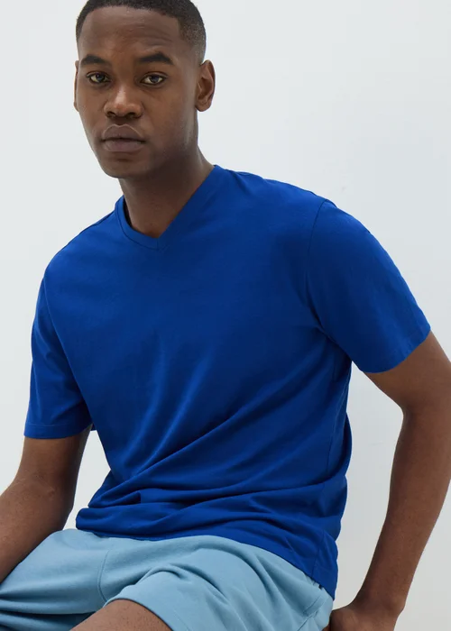 Cobalt Essential V-Neck T-Shirt - S Image 2