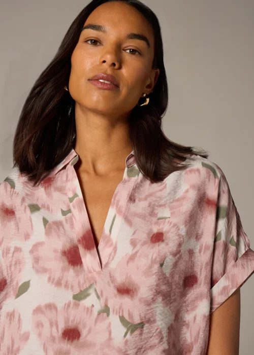 Et Vous Pink Brushed Floral V-Neck Blouse - 8 Image 2