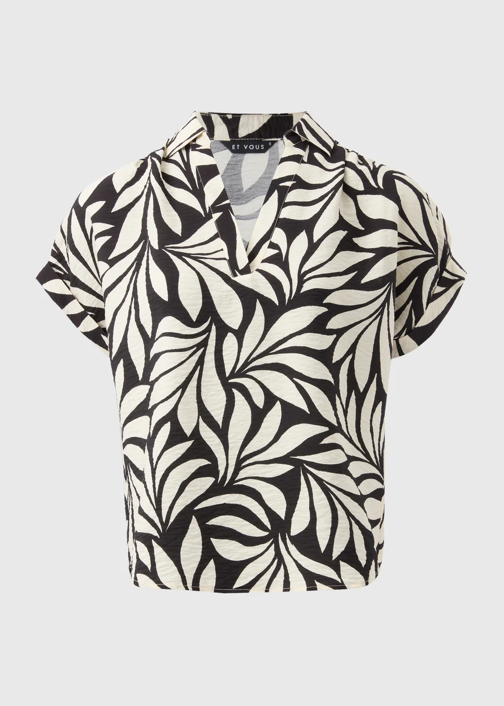 Et Vous Black Mono Palm Airflow Collared V-Neck Blouse - 8 Image 4