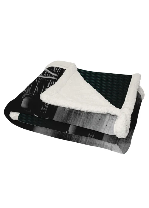 Mercedes Shadow Car Faux-Shearling Backed Fleece Formula 1 Blanket (100x150cm) - 100 x 150 Image 5