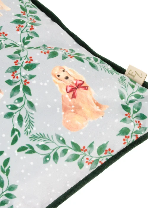Evans Lichfield Winter Dog Friends Filled Cushion (45cm x 45cm) - One Size Image 5