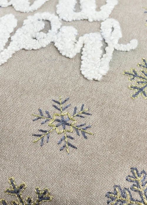 Paoletti Winter Let It Snow Filled Cushion (45cm x 45cm) - One Size Image 4