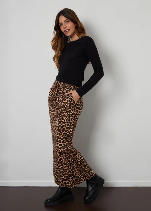 Threadbare Brown Midori Leopard Print Cotton Jersey Midi Skirt with Pockets - Size 8 Image 1