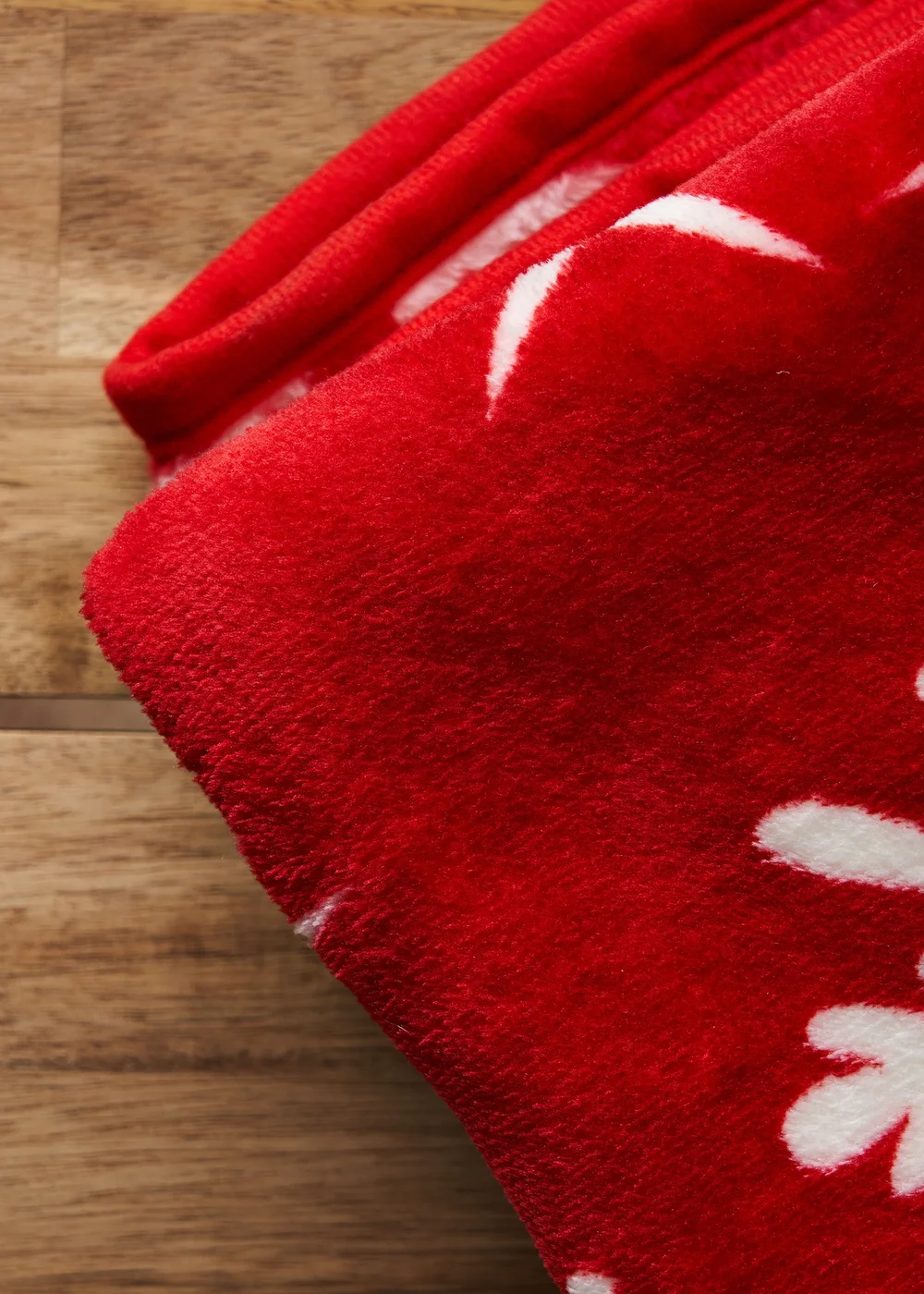 BHS Red Christmas Snow Flake Throw - One Size Image 2