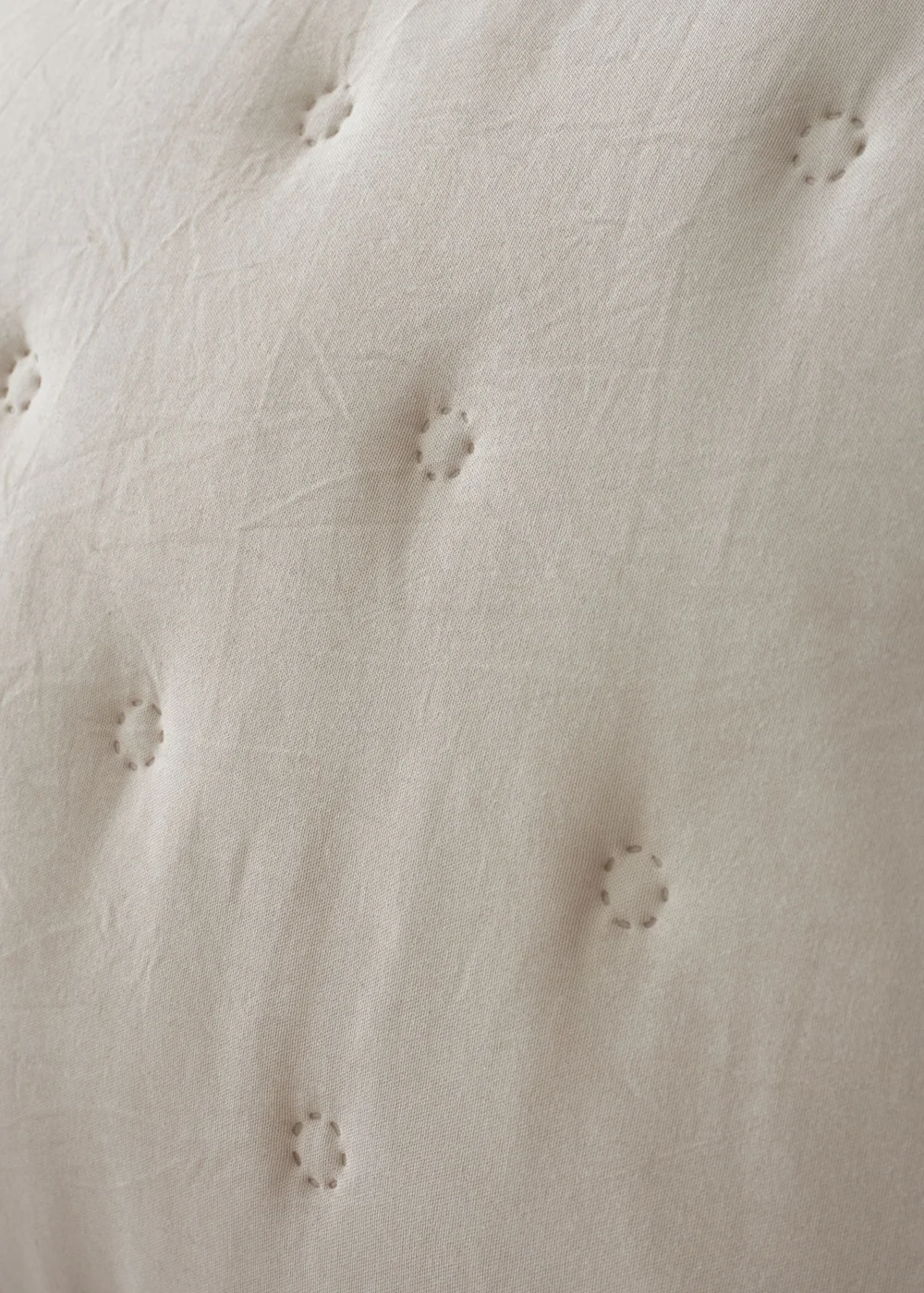 Catherine Lansfield Nori Cream Pinsonic Faux-Shearling Bedspread (220x230cm) - One Size Image 3