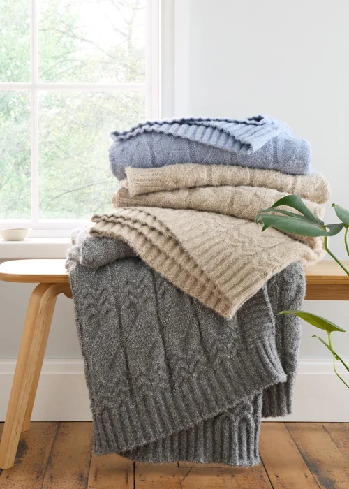 Bianca Fine Linens Cosy Soft Cable Knit Blanket Throw (130x170cm) - One Size Image 4