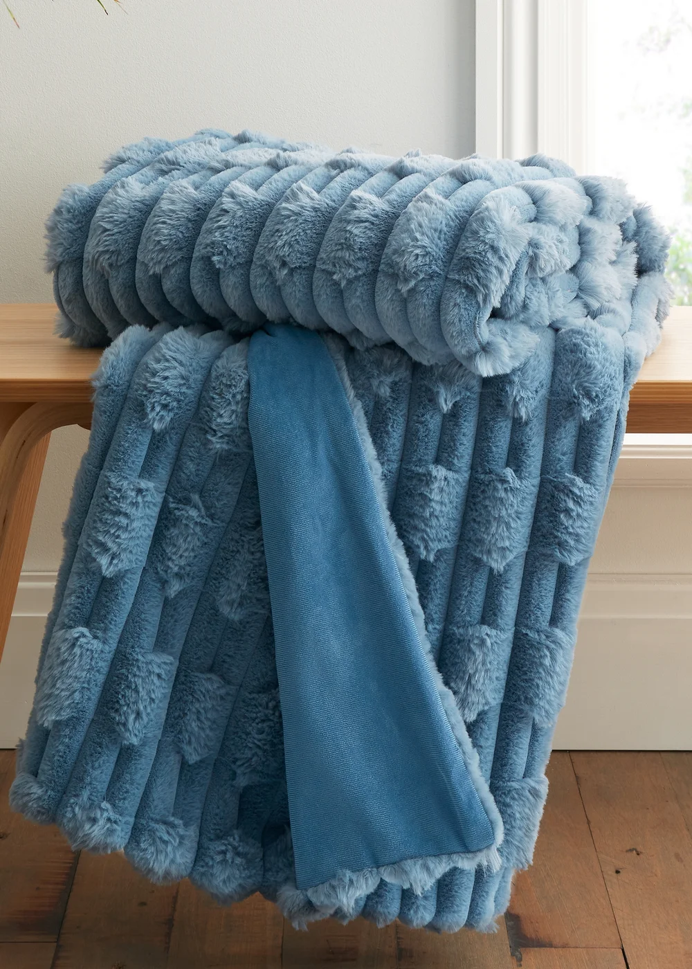 Bianca Fine Linens So Soft Carved Faux Fur Blanket Throw (150x200 cm) - One Size Image 1