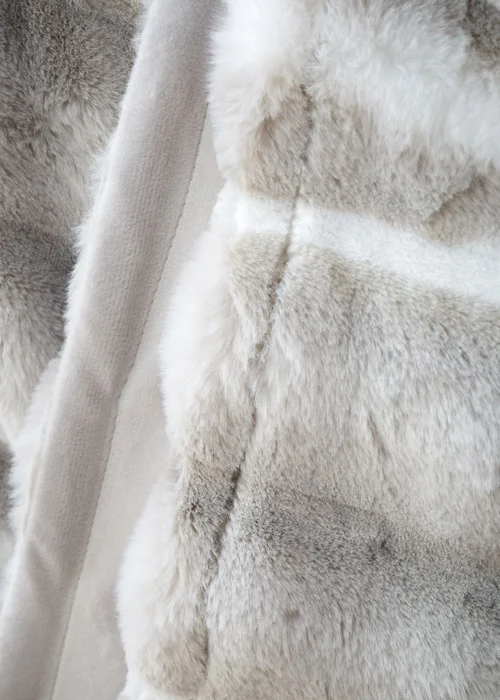 Catherine Lansfield Flint Cosy Faux Fur Blanket Throw (130x170 cm) - One Size Image 2