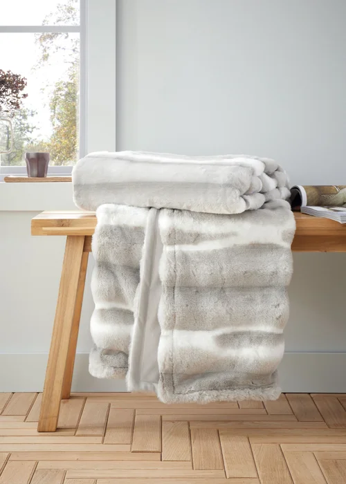 Catherine Lansfield Flint Cosy Faux Fur Blanket Throw (130x170 cm) - One Size Image 1
