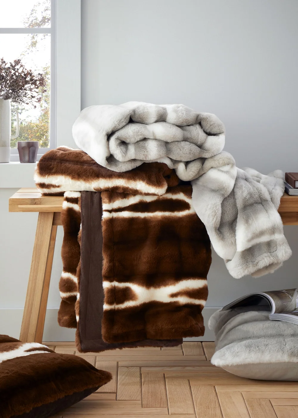 Catherine Lansfield Flint Cosy Faux Fur Blanket Throw (130x170 cm) - One Size Image 4