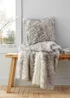 Catherine Lansfield Arctic Fox Cosy Faux Fur Blanket Throw (130x170cm) - One Size Image 4