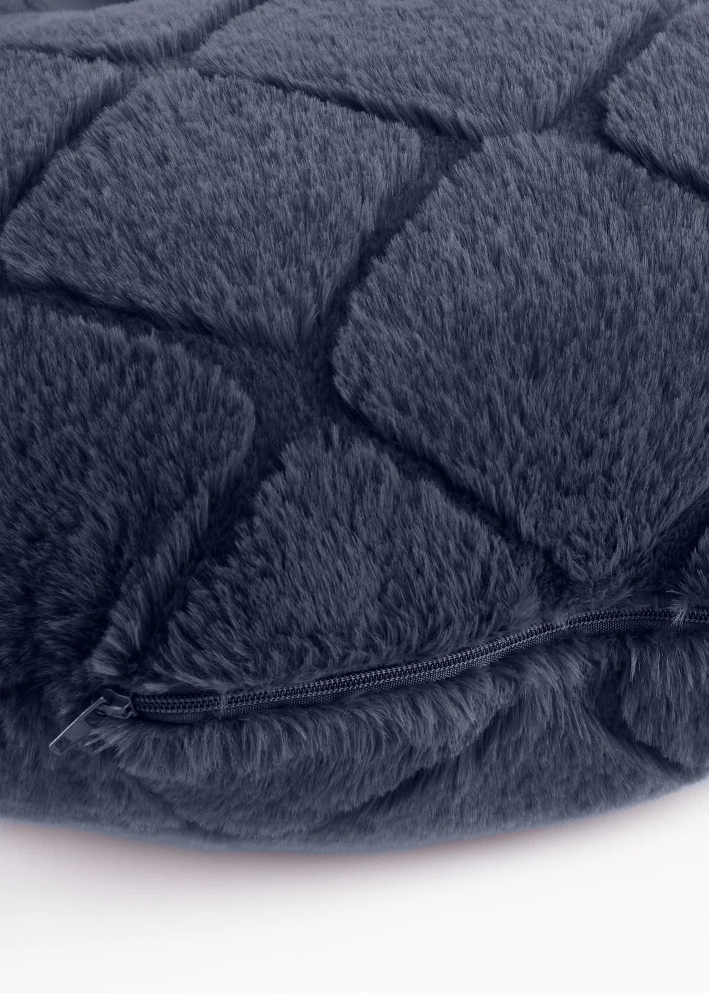 Catherine Lansfield Diamond High Back Cuddle Cushion Back Rest (74x97cm) - One Size Image 3