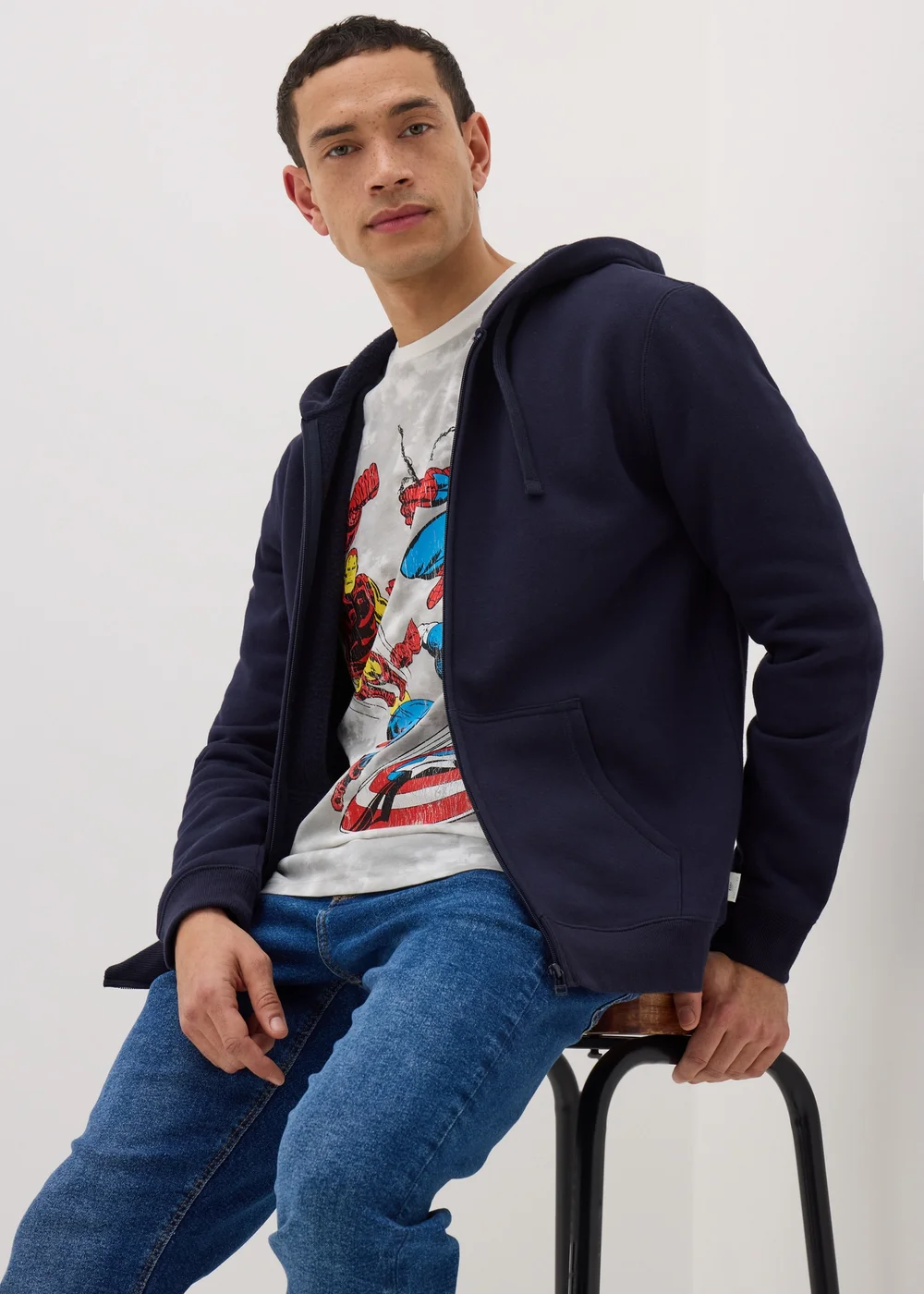Marvel Grey Avengers Group Washed T-Shirt - S Image 3
