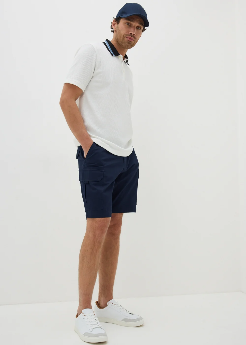 Navy Cargo Shorts - 30 Image 3