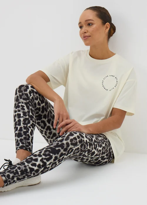 Souluxe Cream Athletics Club T-Shirt - S Image 1