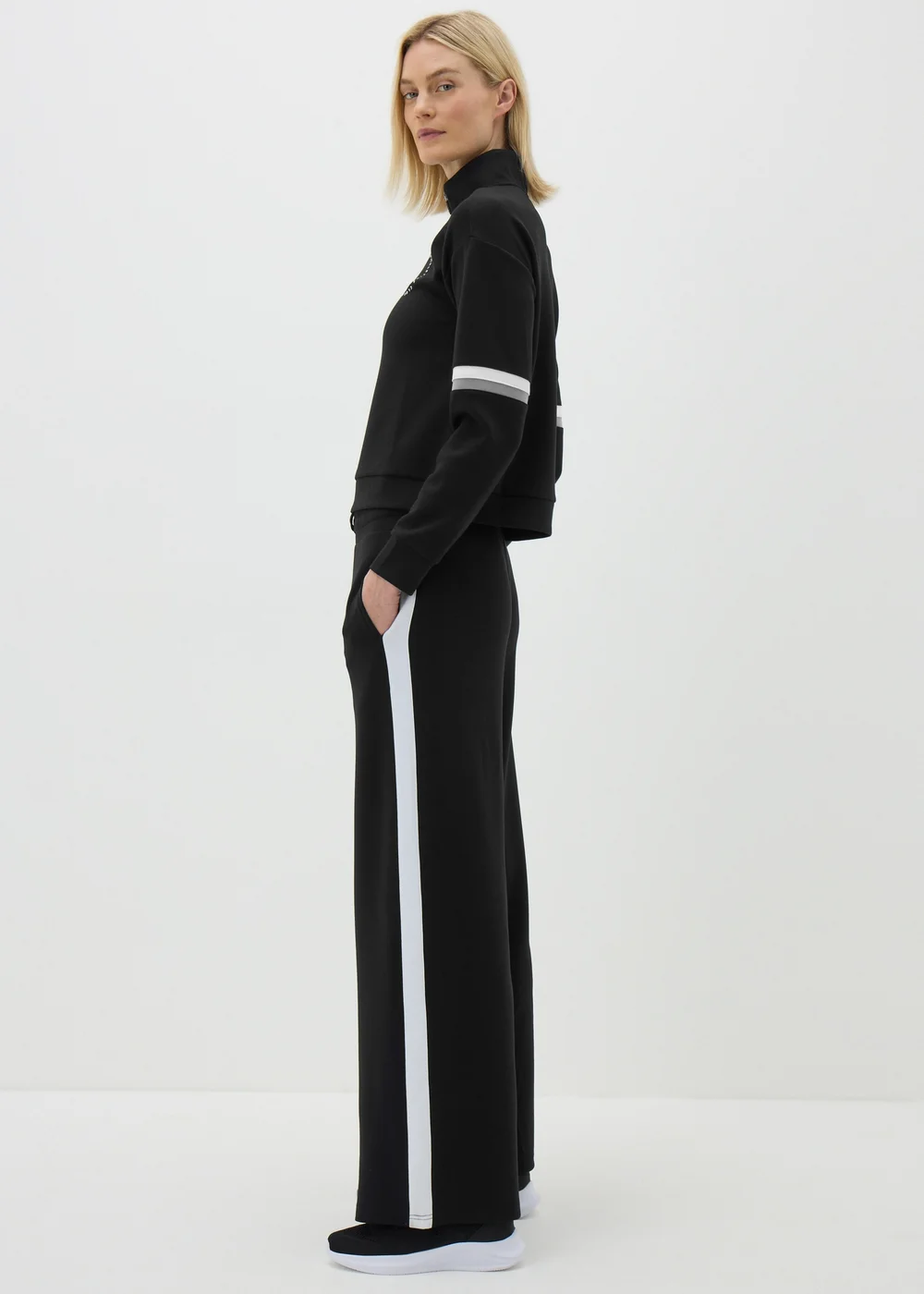 Souluxe Black Side Stripe Jogging Bottoms - S Image 1