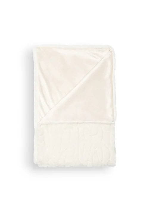 BHS Luxury Embossed Cream Rabbit Faux Fur Throw (127x152cm) - 127cm x 152cm Image 3