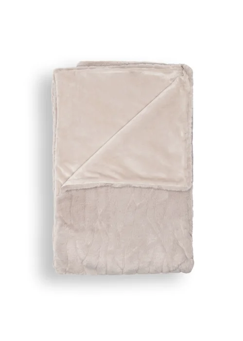 BHS Luxury Embossed Tan Rabbit Faux Fur Throw (127x152cm) - 127cm x 152cm Image 4