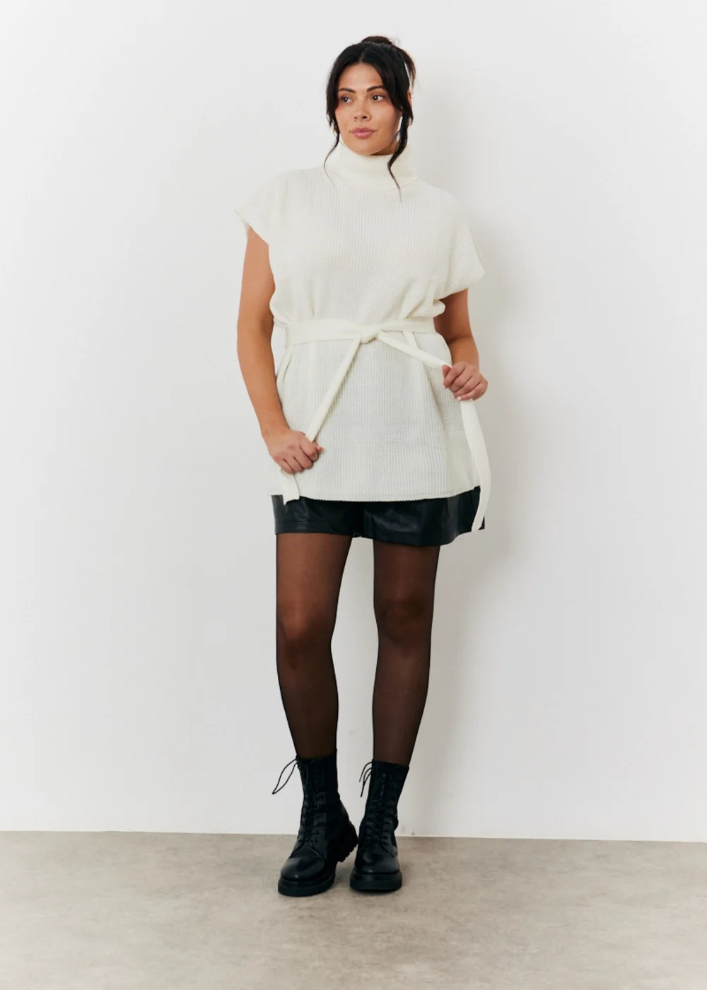 In The Style Cream Belted Knit Jumper - 22-24 Image 6