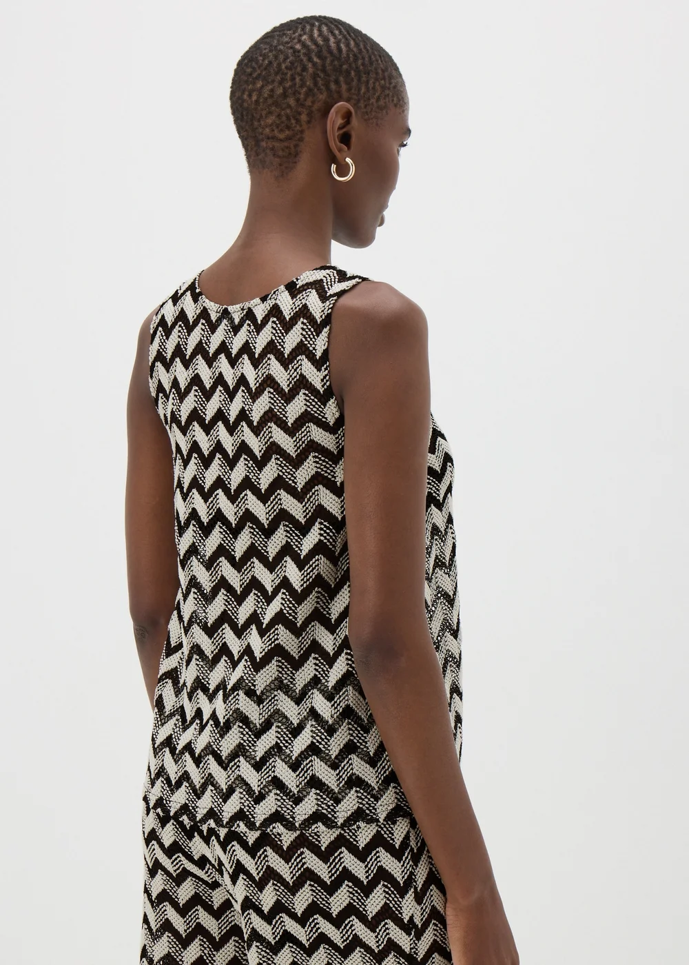Black Chevron Crochet Vest Top - XS Image 2