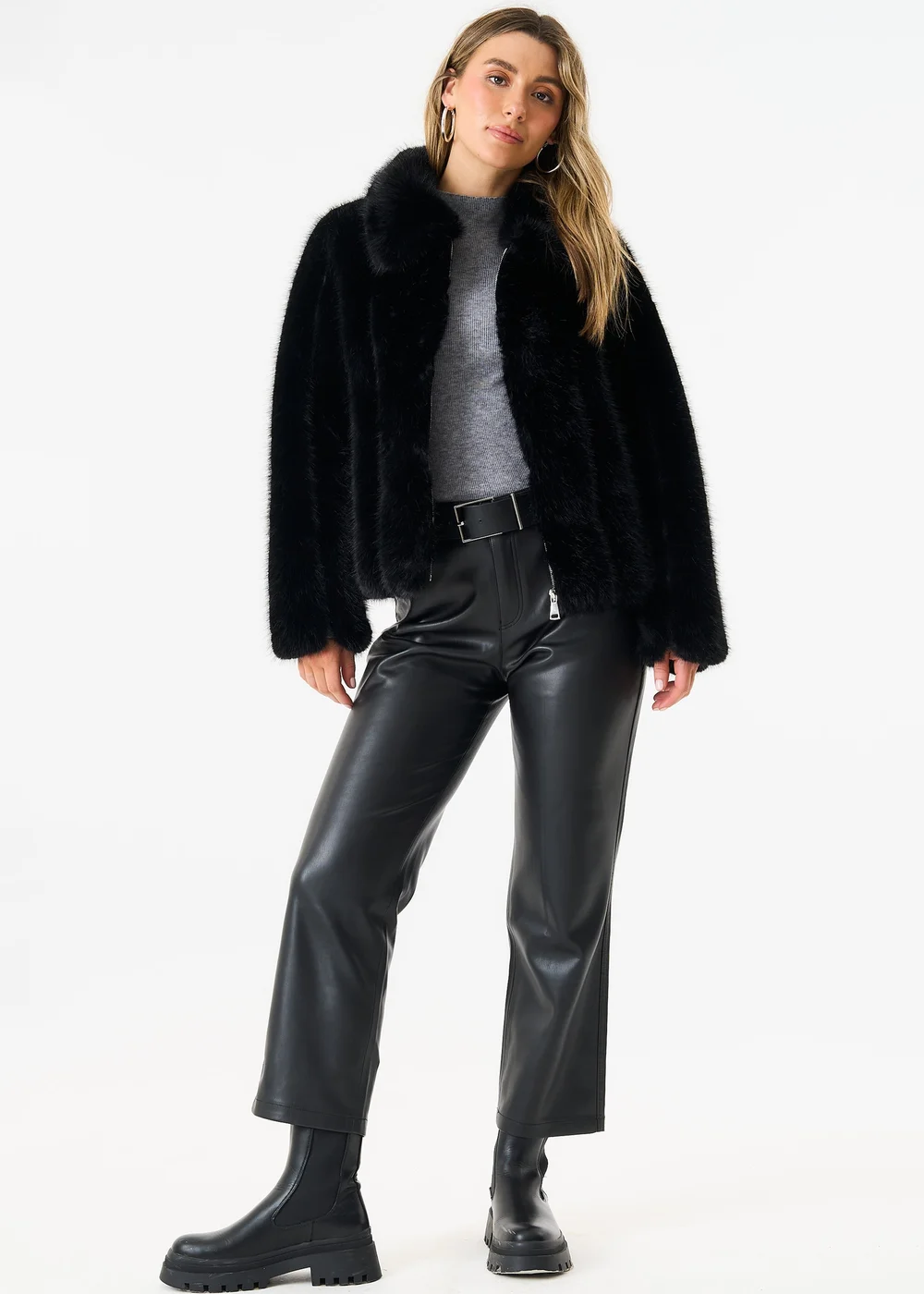 Gini London Black Zip Front Faux Fur Short Jacket - Medium/Large Image 1