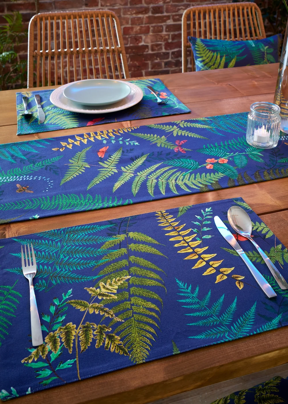 RHS Navy Woodland Fern Shower Proof Dining Placemat Pair (34x46cm) - One Size Image 2