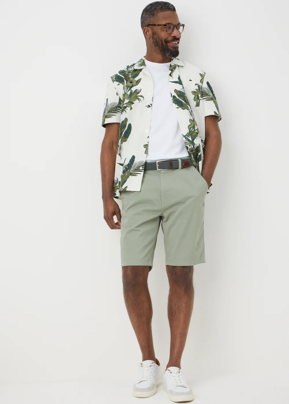 Lincoln Sage Green Belted Chino Shorts - 32 Image 2
