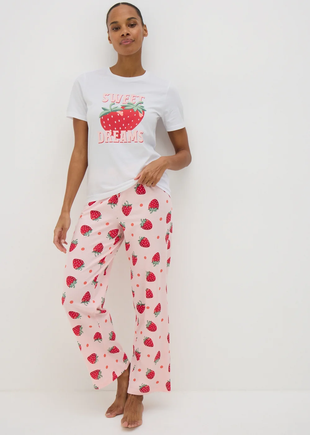 Set pyjama 2 pièces à motifs avec masque SIDERA IMP FD MARRON Set pyjama 2 pièces à motifs avec masque SIDERA IMP FD MARRON